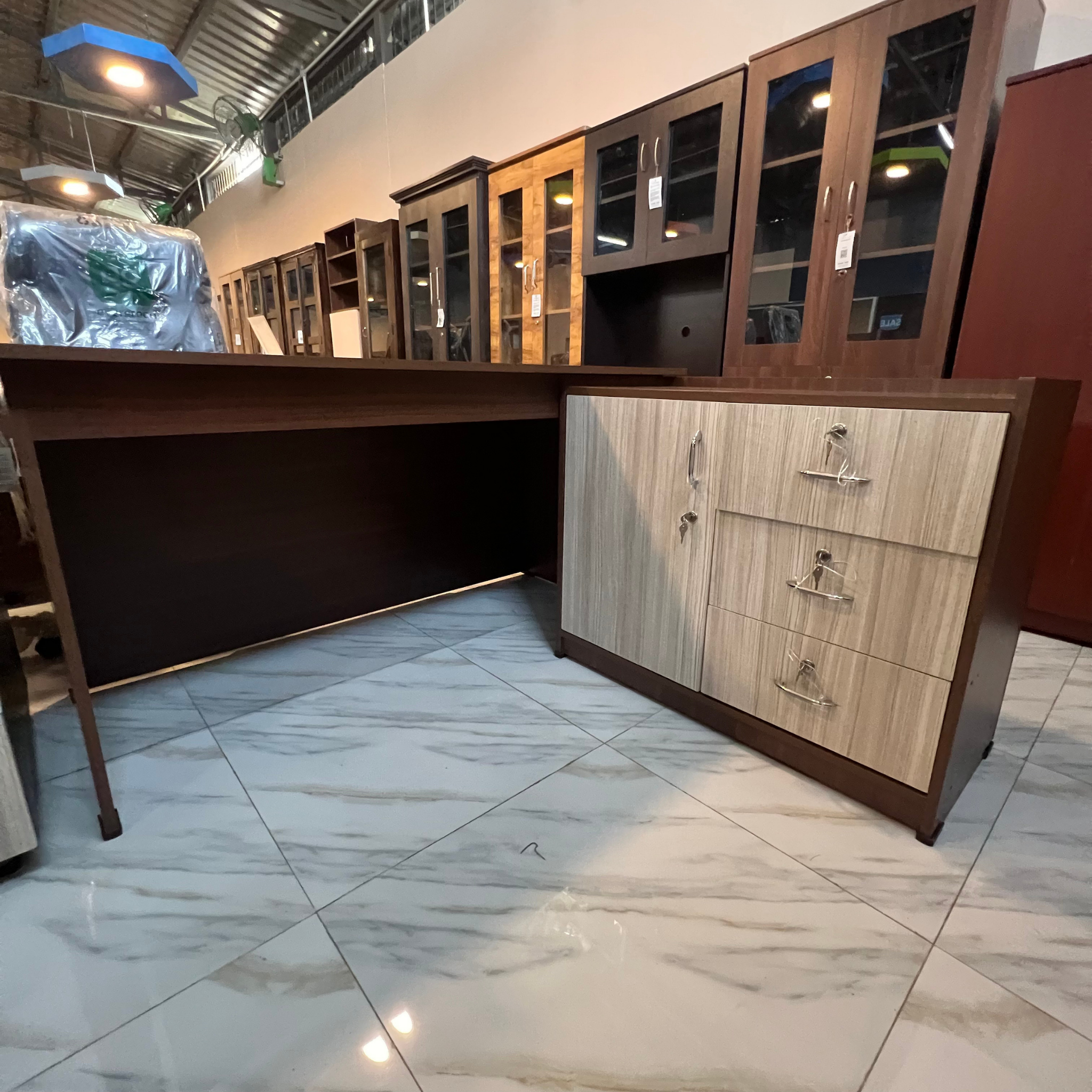 Office Table W side Table -OT011