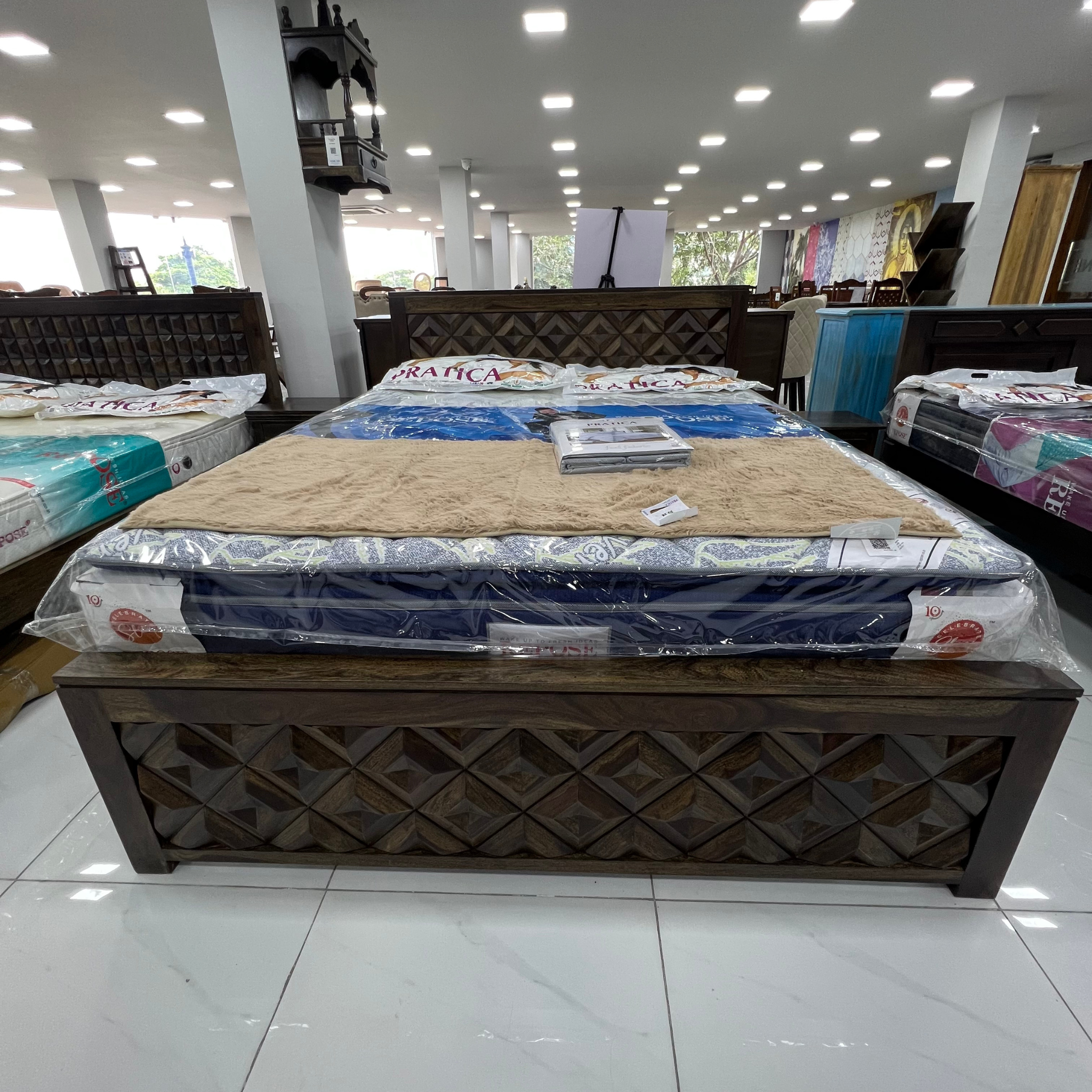 Alexa Sheesham Wood Bed