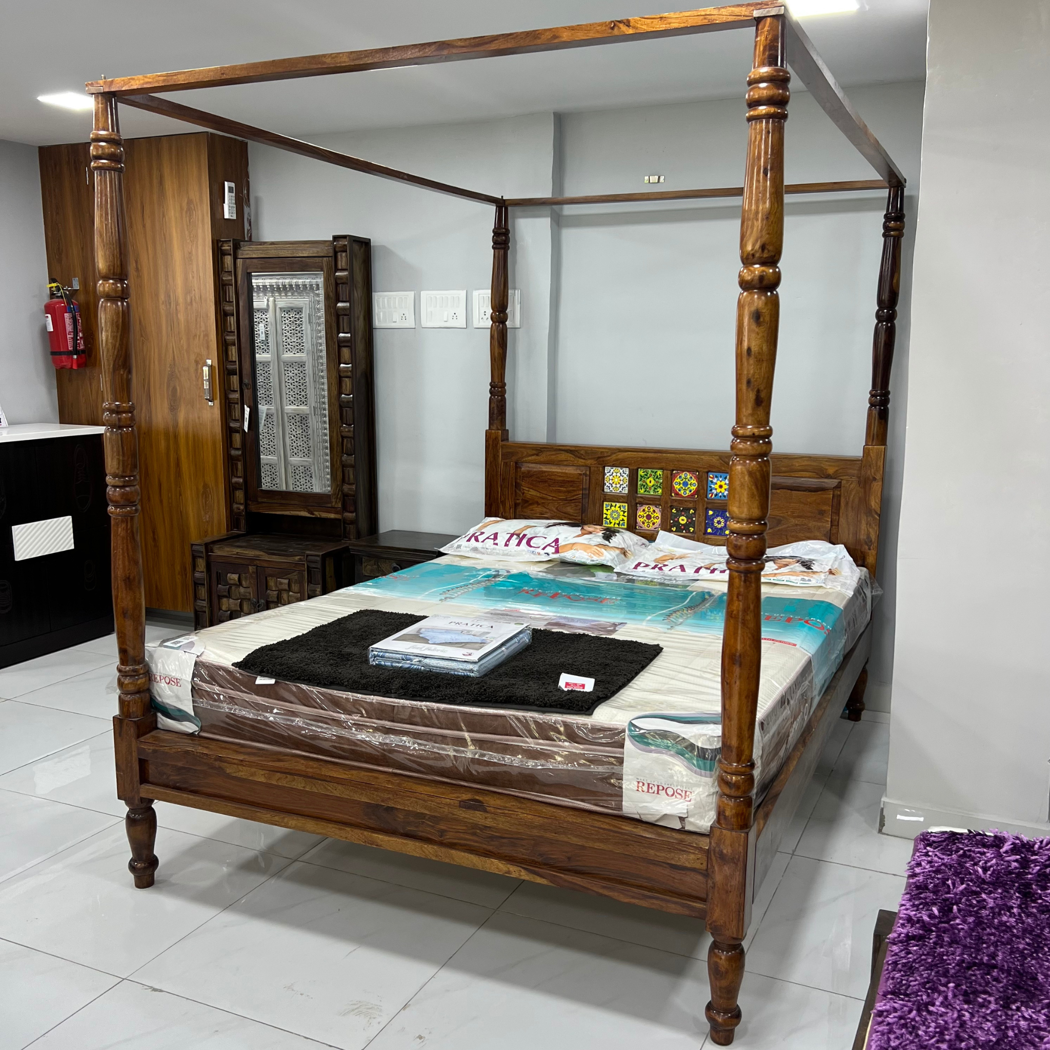 Tile Poster Sheesham Wood Bed