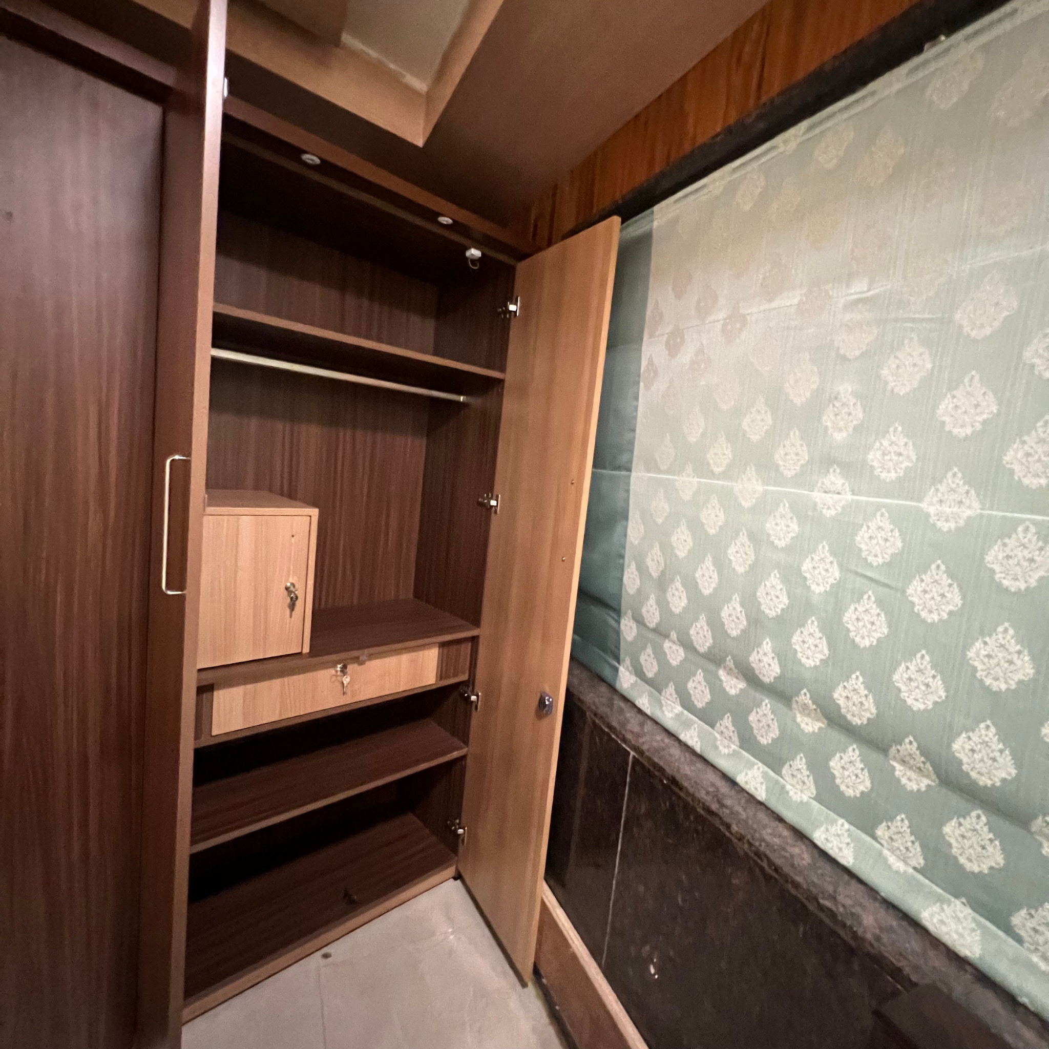 Wardrobe 4 Door Model - WR006