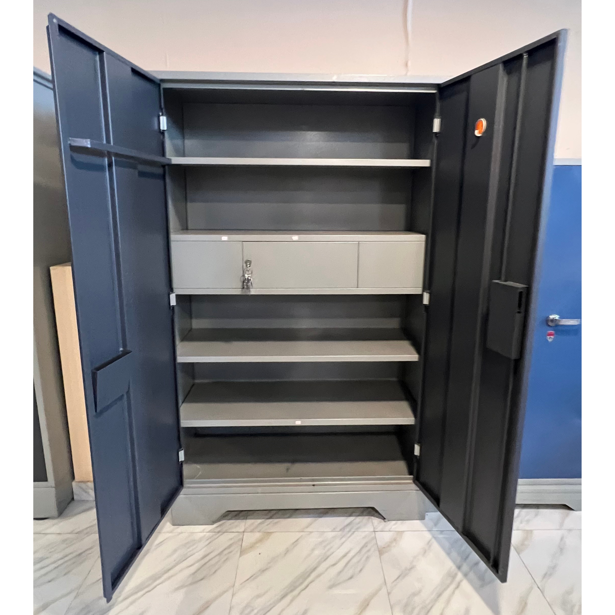 47 Locker Cupboard 7471 - EL-BR014