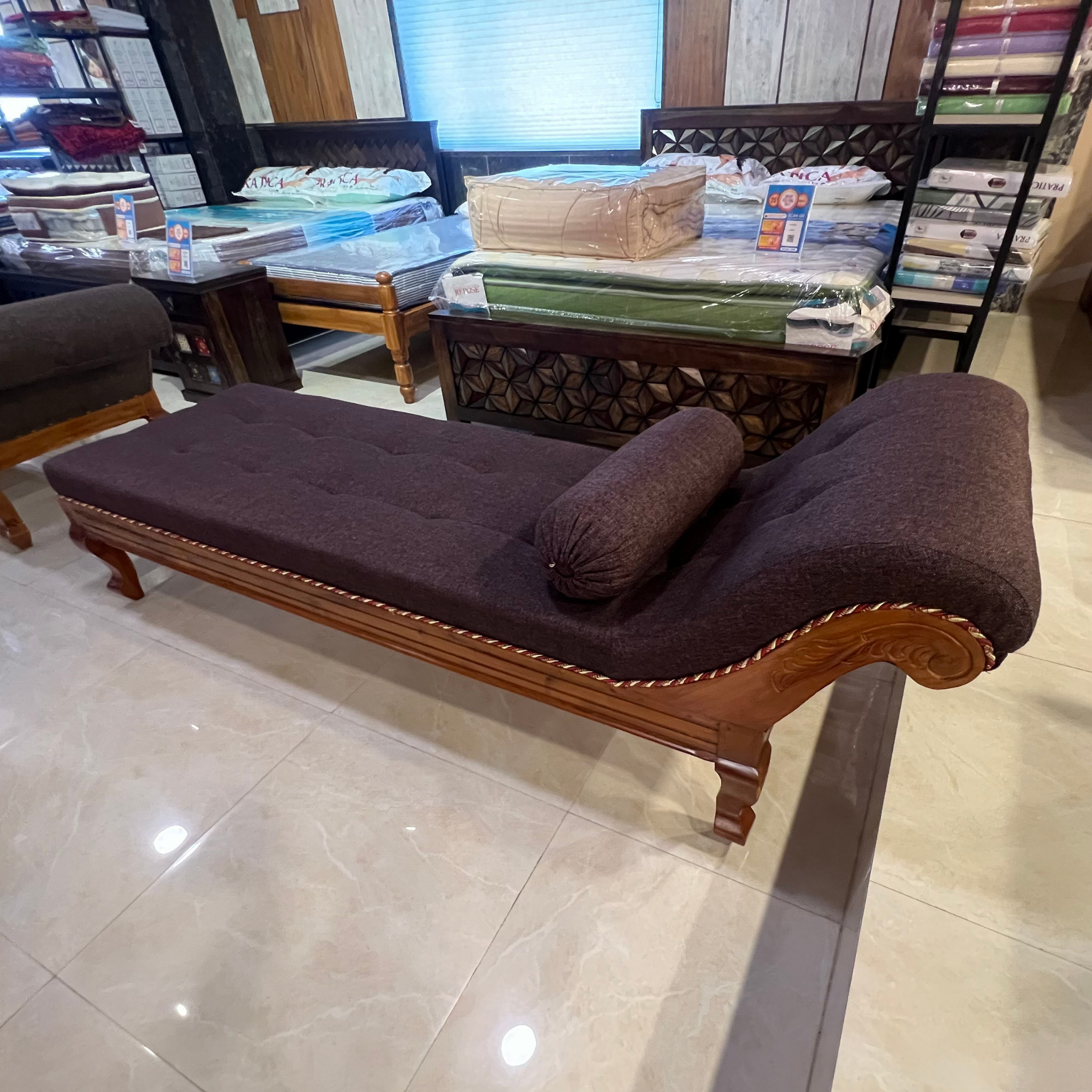 Diwan Bed - DW/AP/03