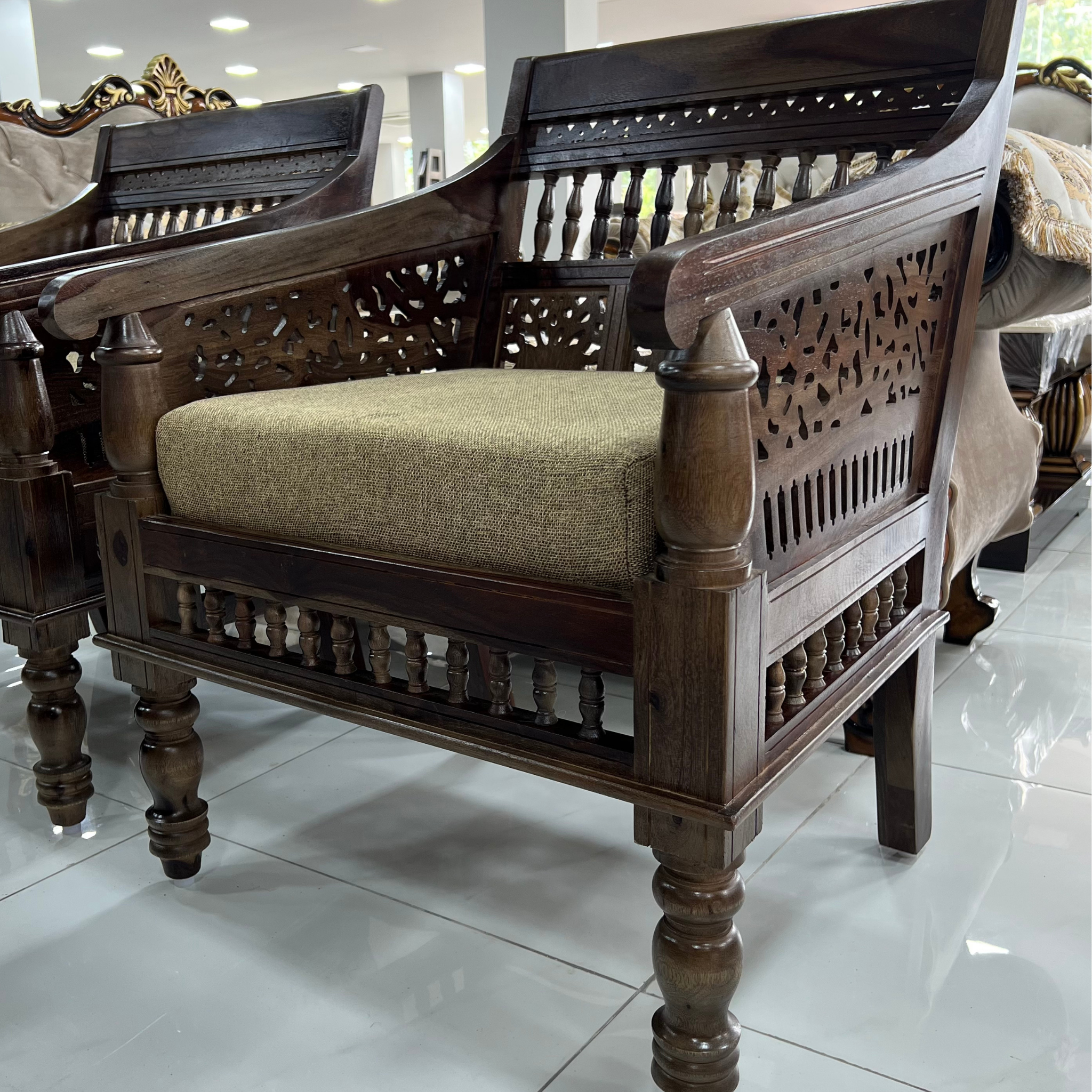 Maharaja Wooden Sofa With Cushion
