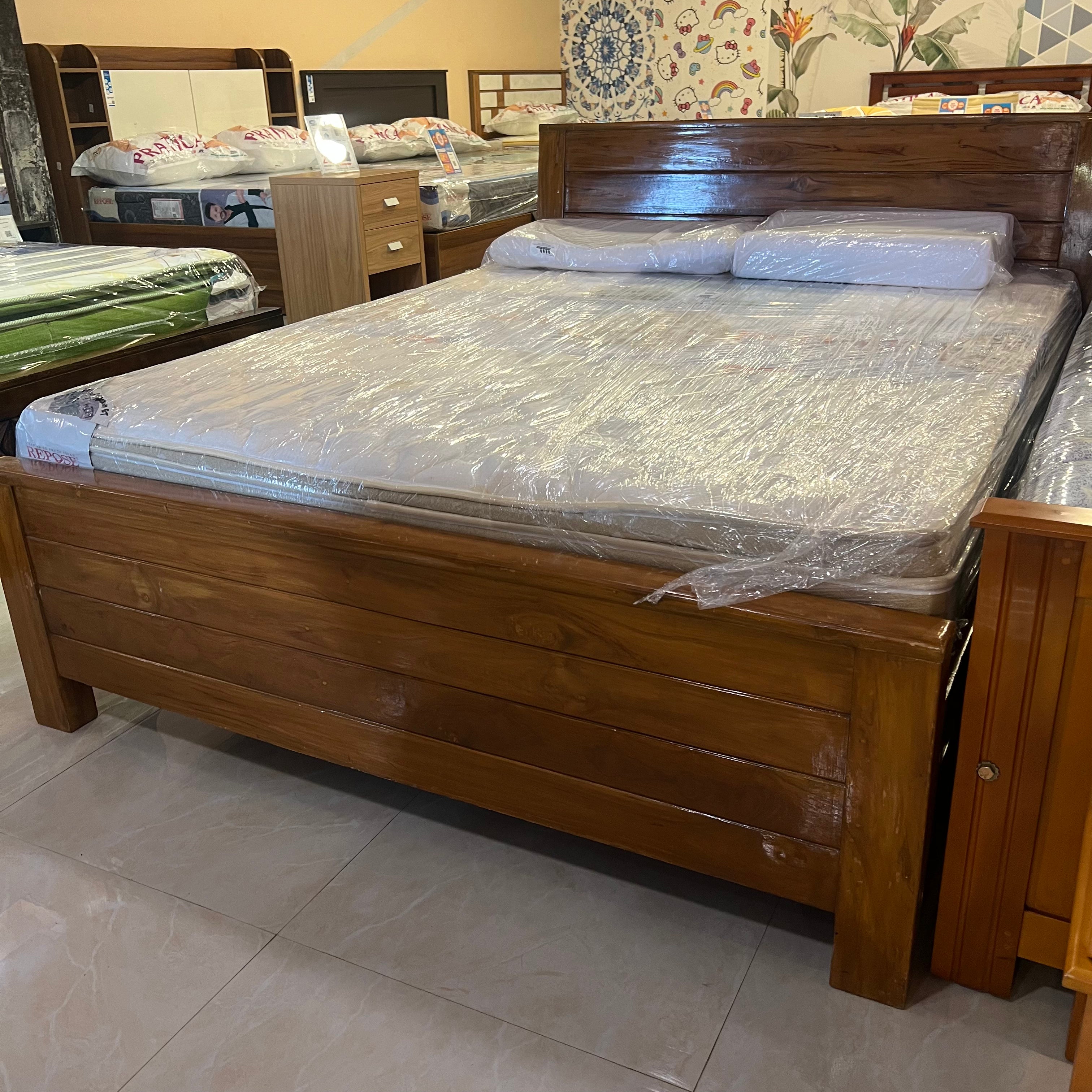 Teak wood Queen Bed