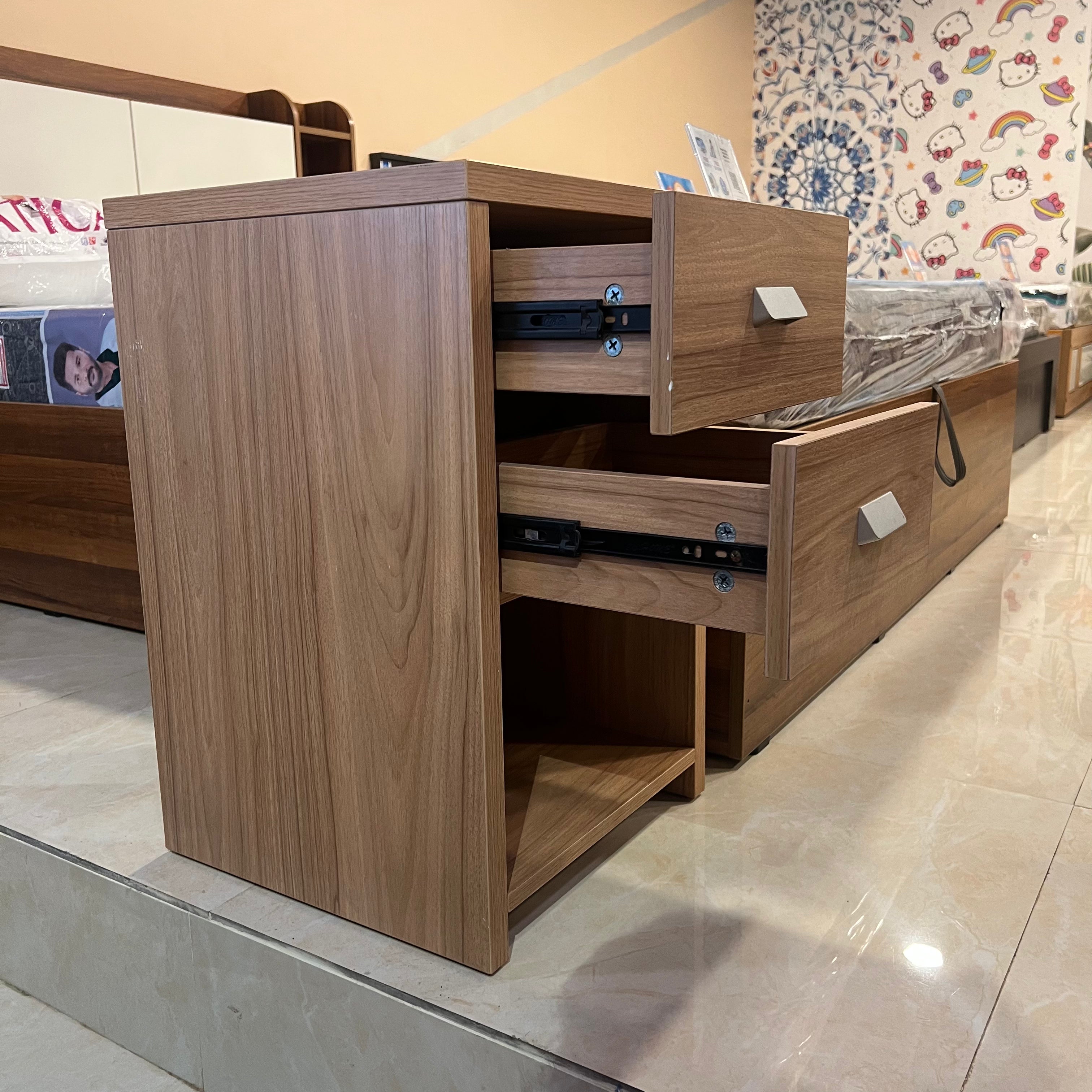 Engineering Wood Bedside Table without Locker