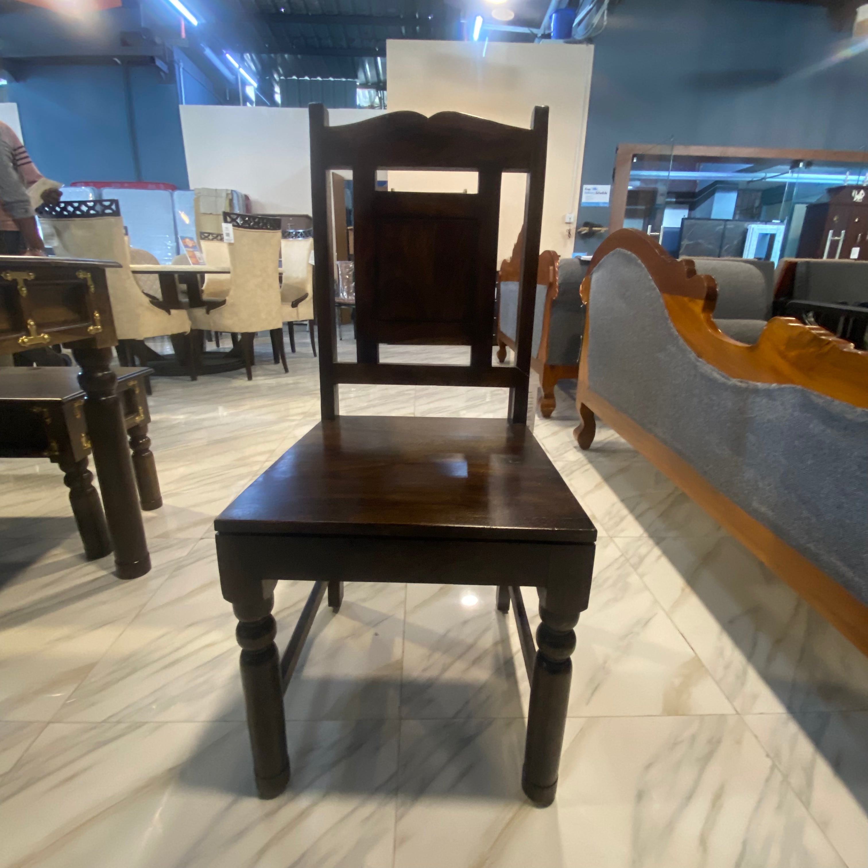 LT Dining Chair