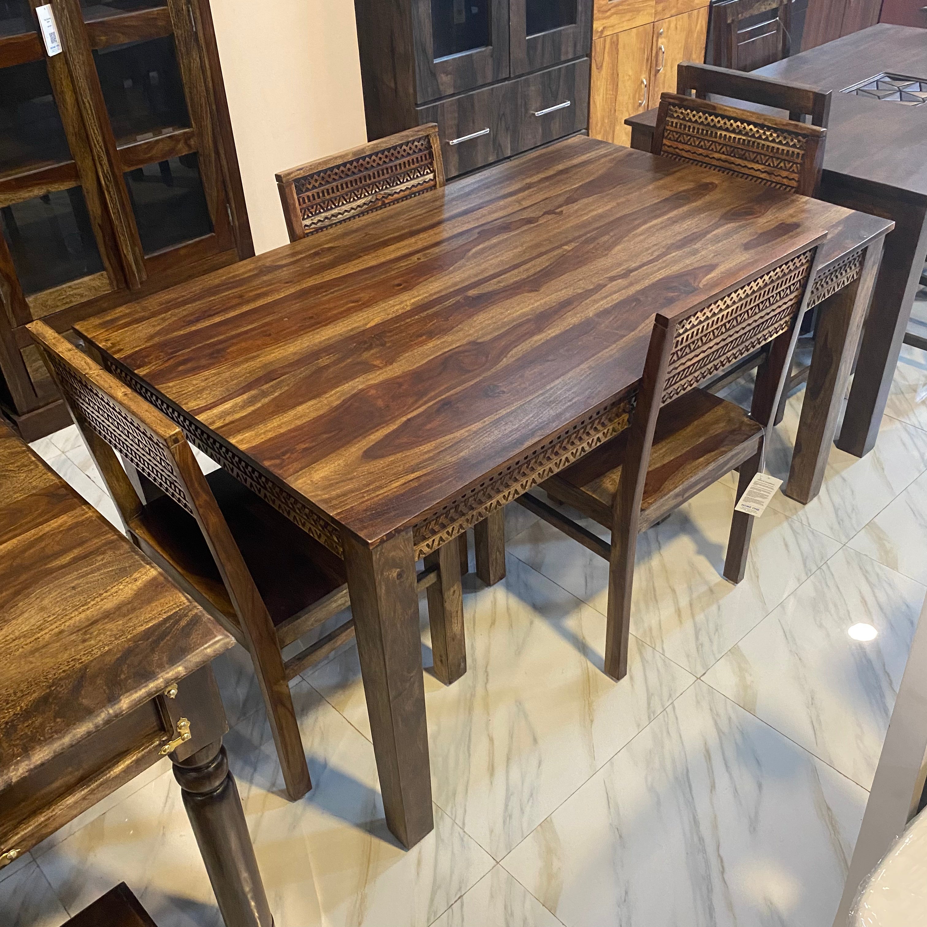 Spiti Sheesham Wood Dining Table