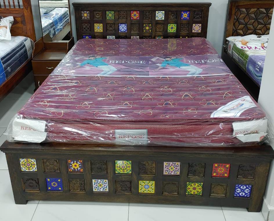 Tile Carving Sheesham Bed 42