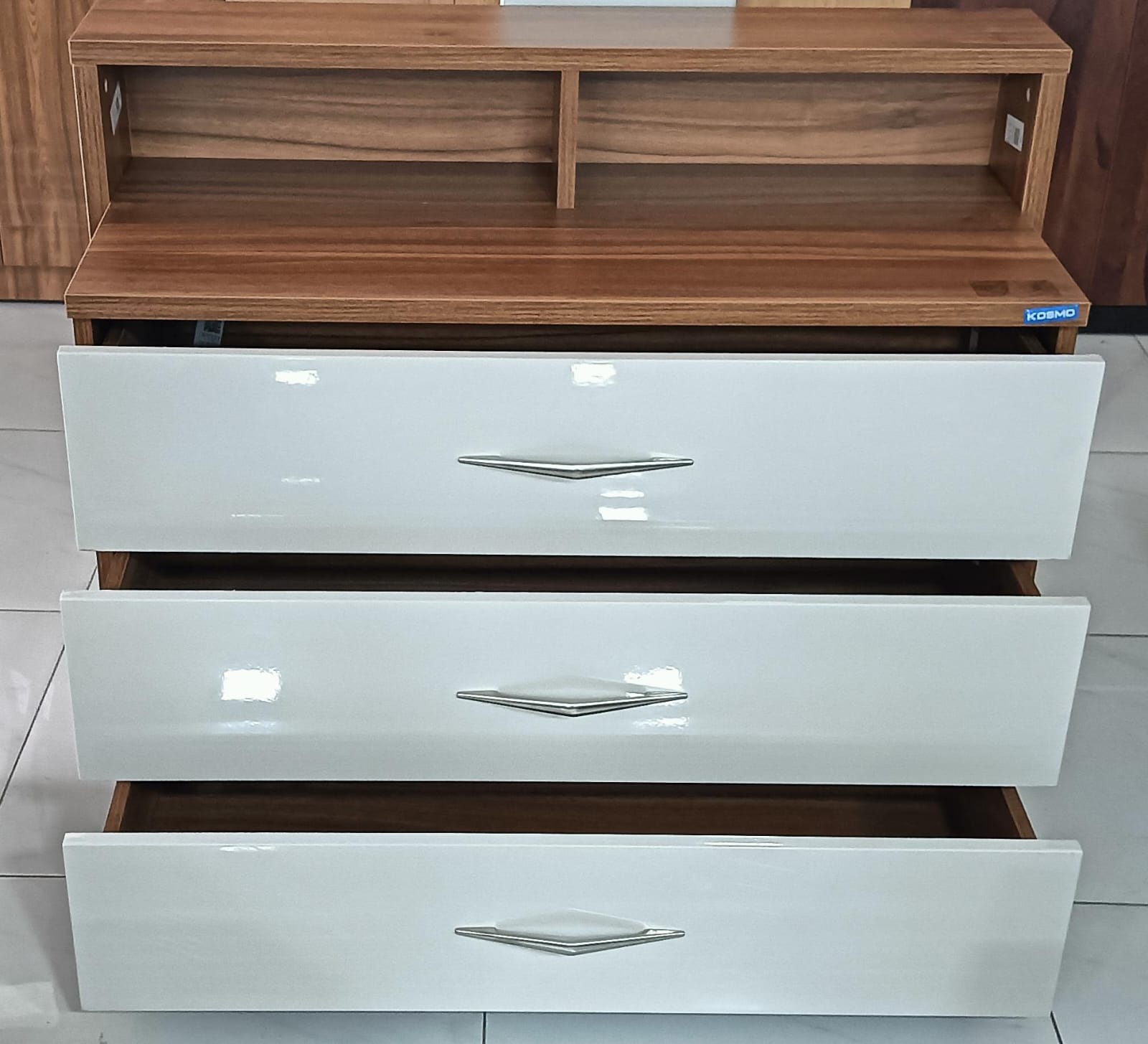 Evana Chest of Drawer