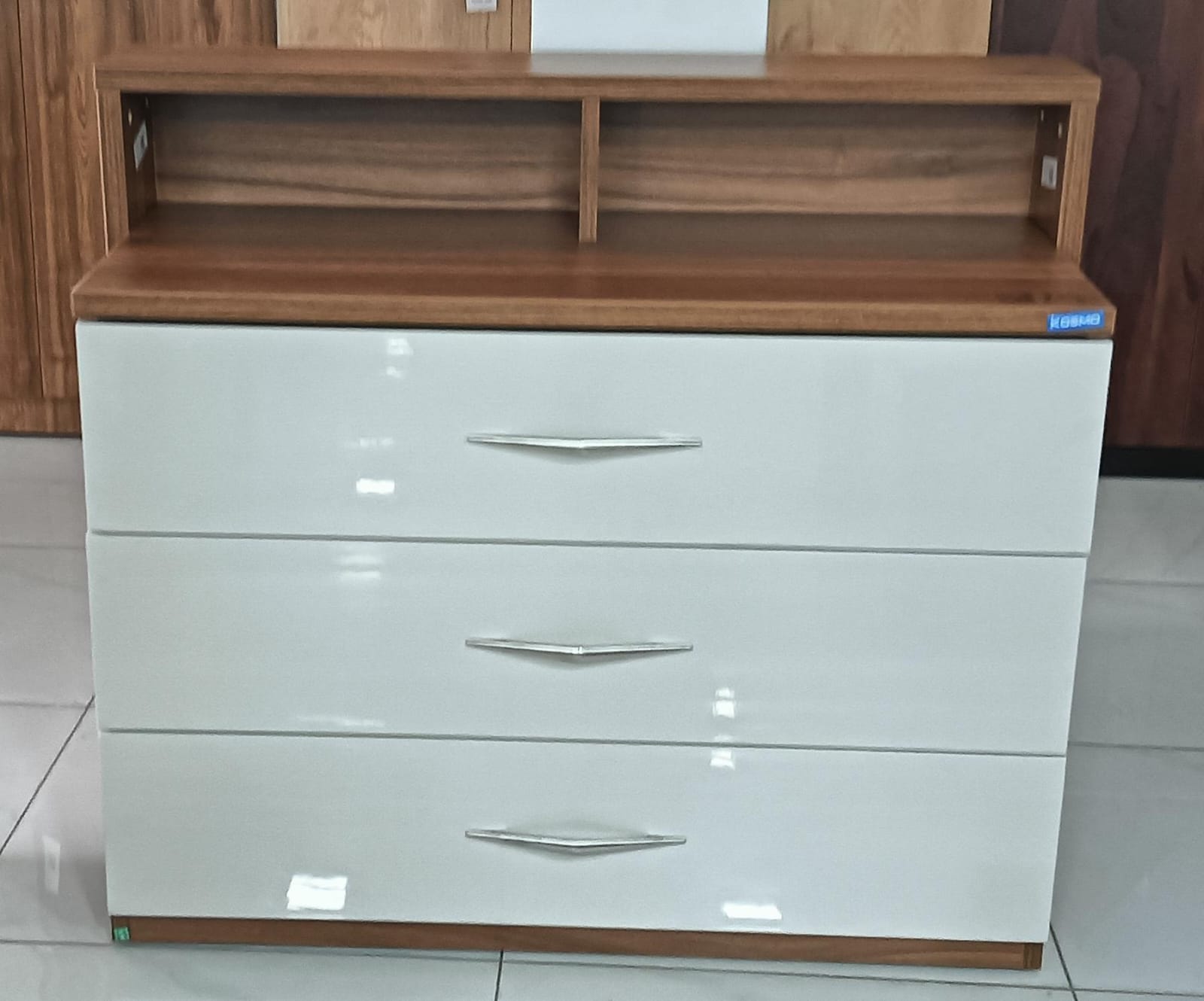 Evana Chest of Drawer