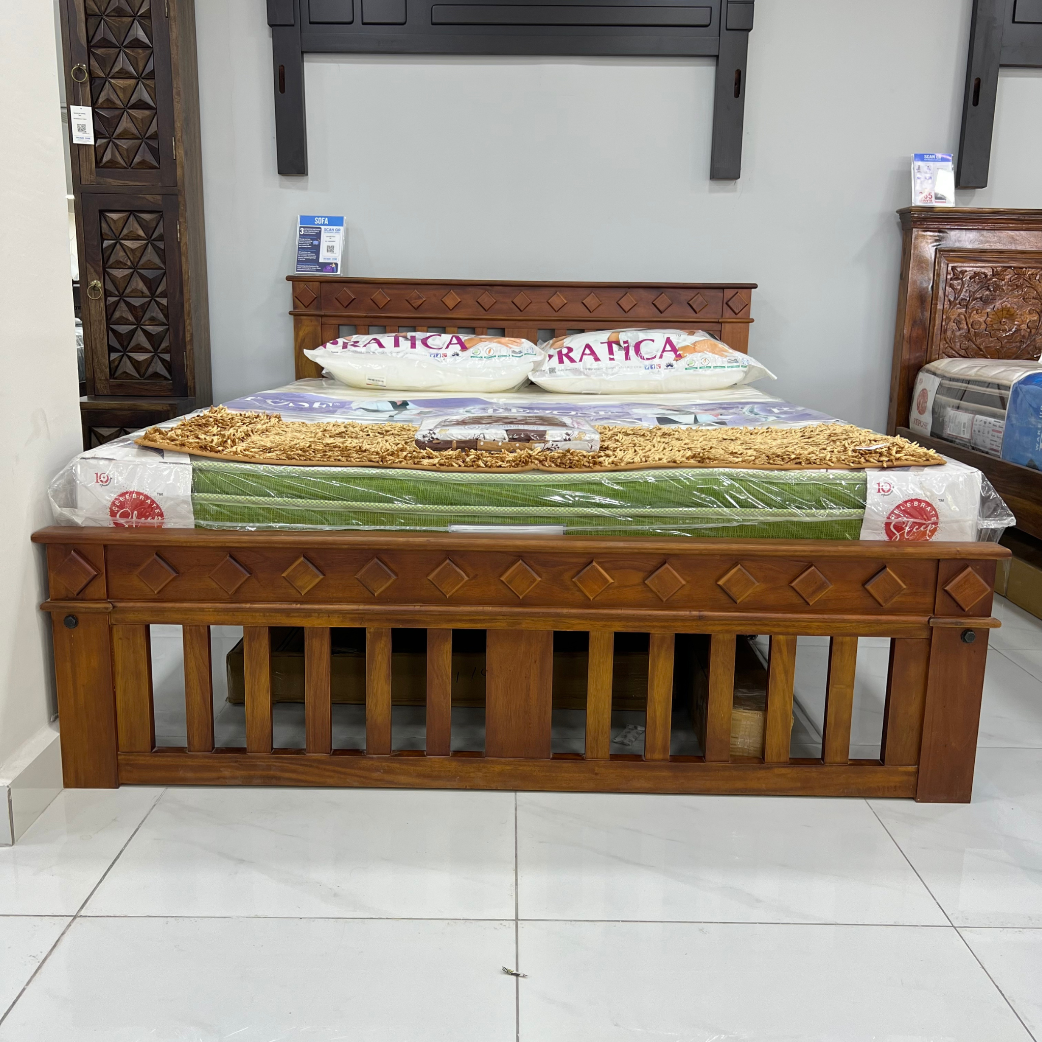 Jai Wood Bed