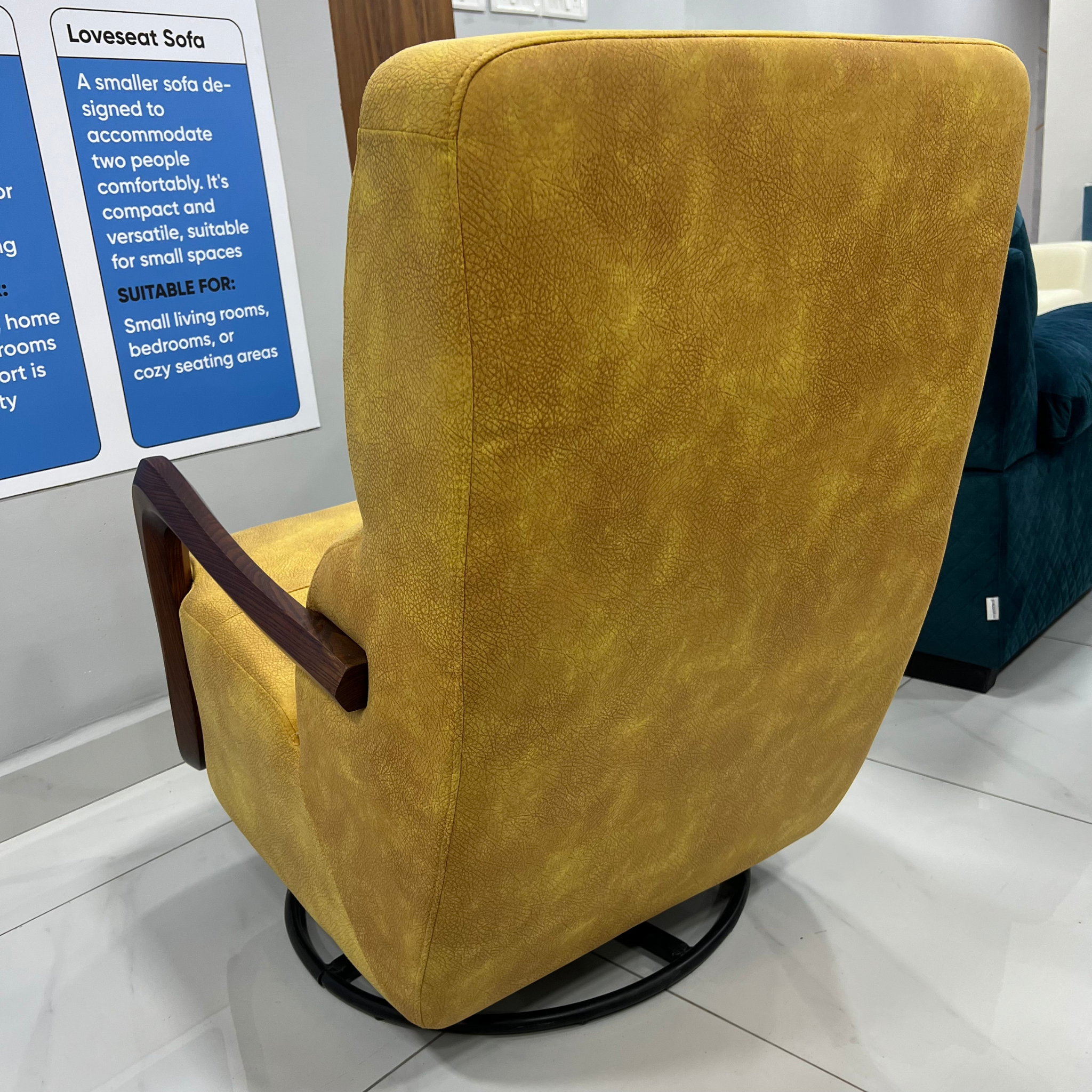 Canela Chair