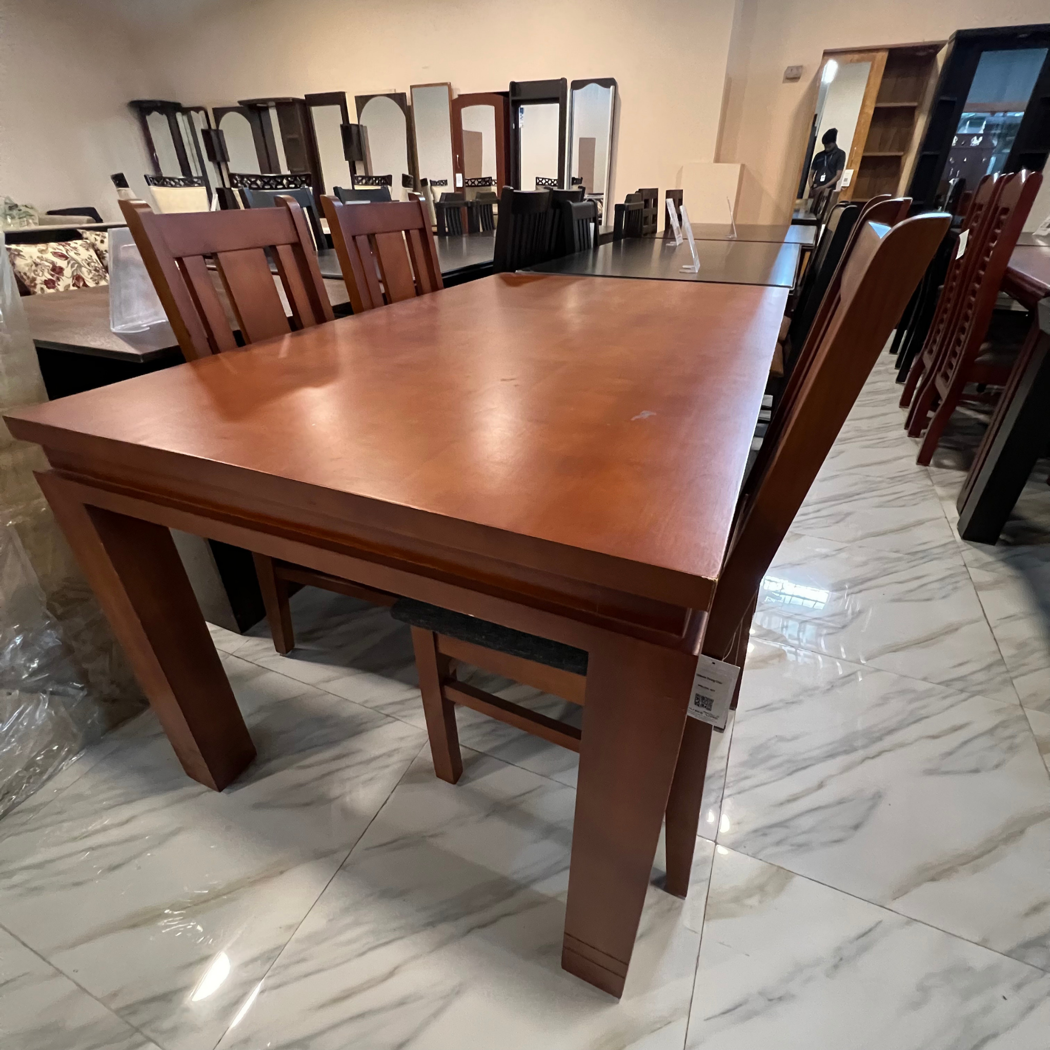 Cappella Dining Table
