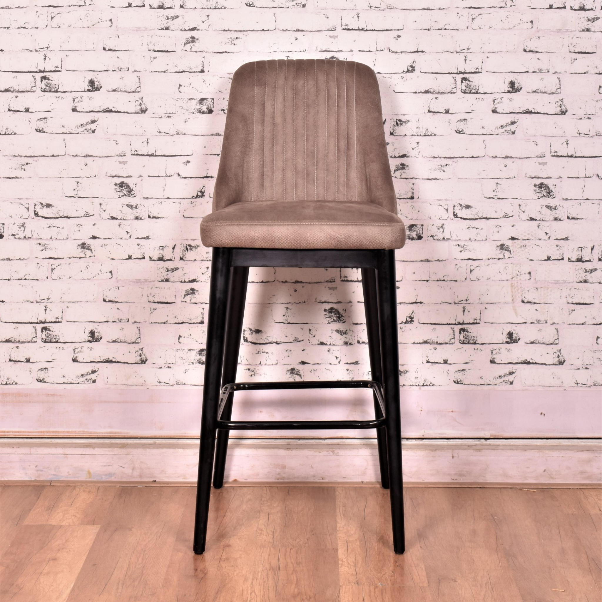 Rose Land Bar Chair