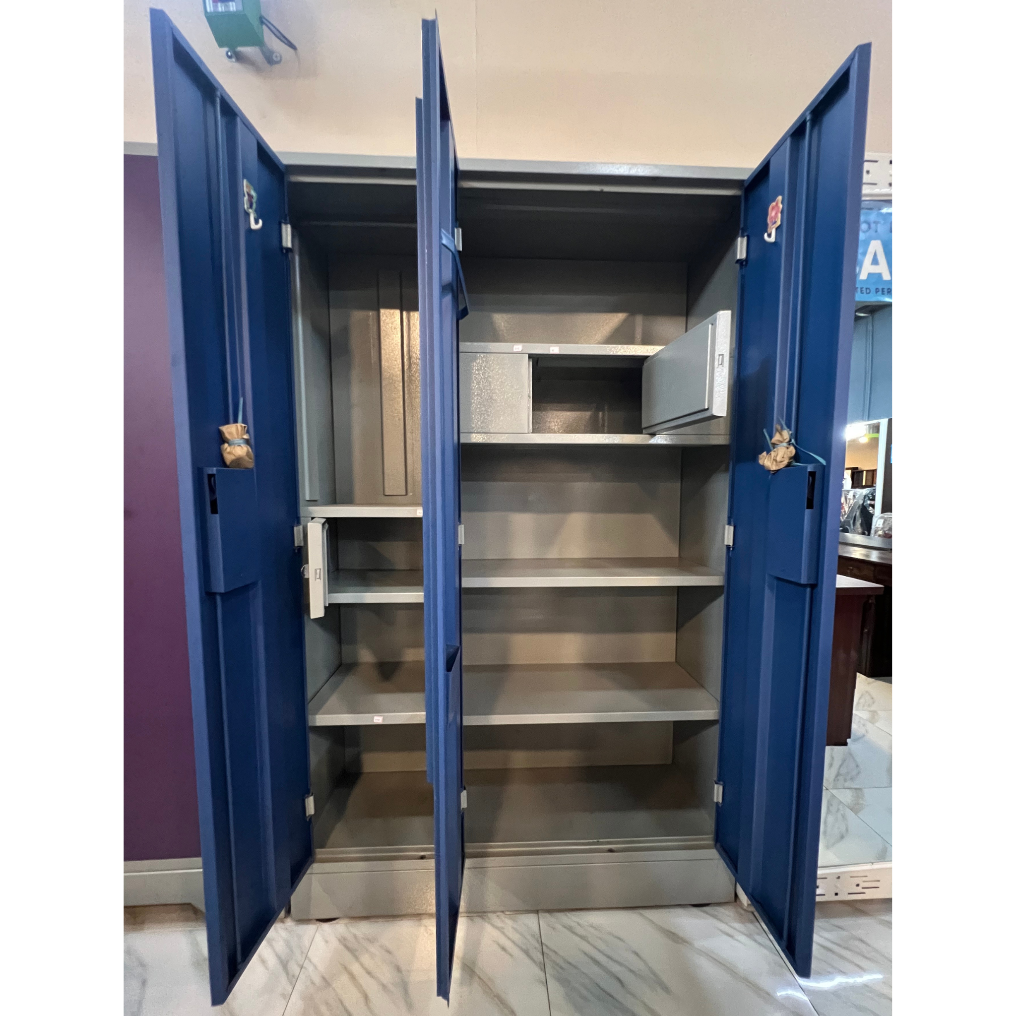 47 Medium 3 Door Cupboard 2471 - EL-BR012