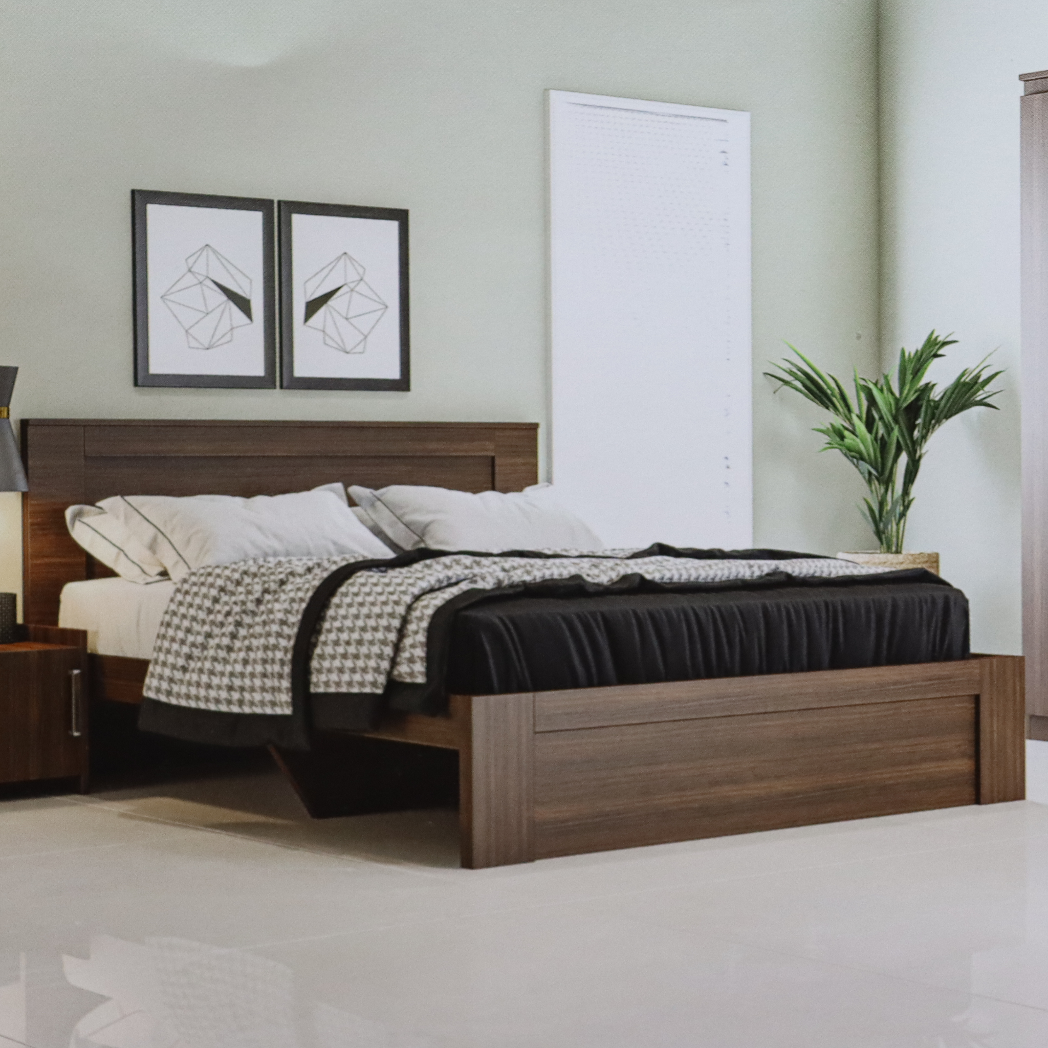 Dernier Engineered Wood Bed