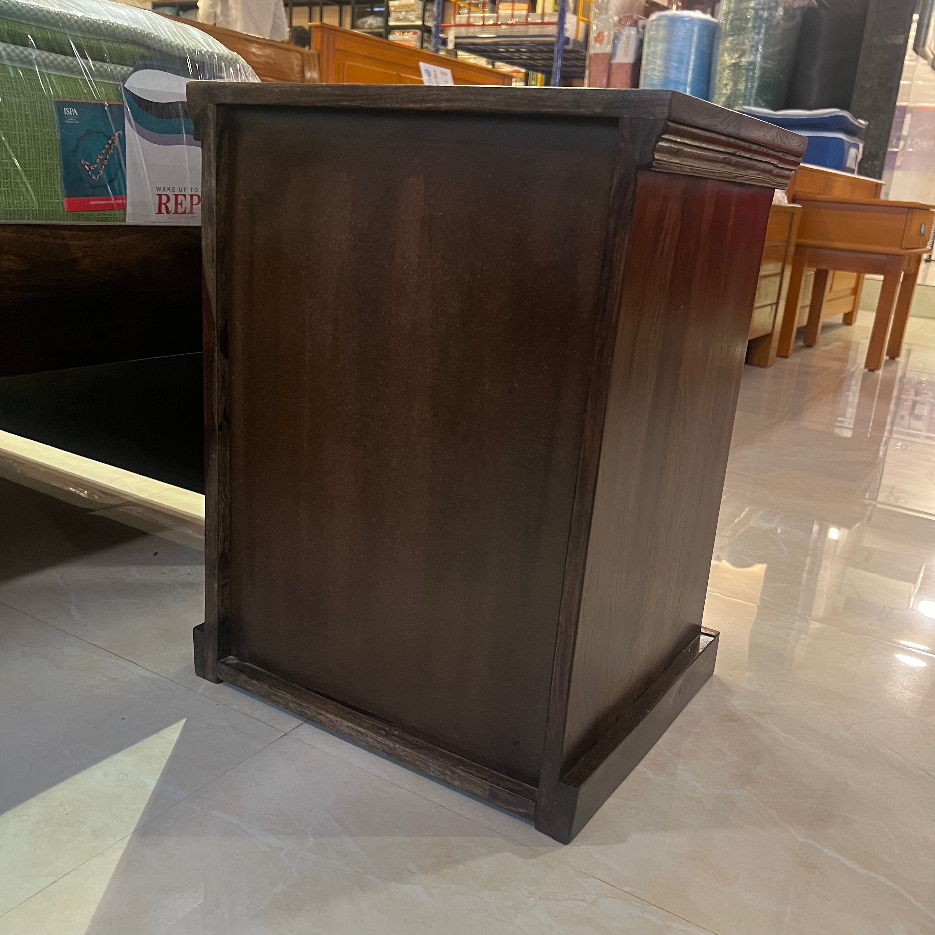Hexa Bedside Table