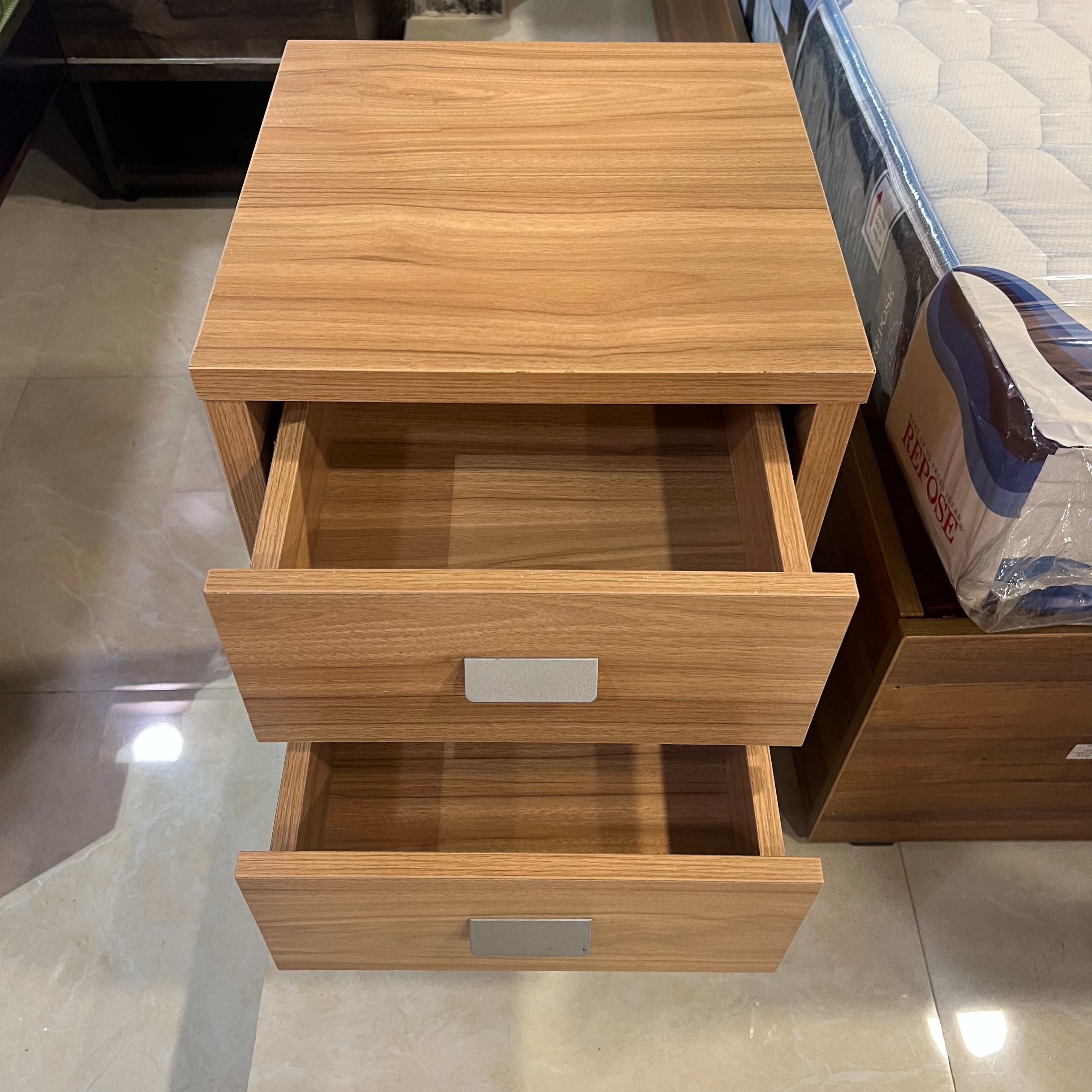 Engineering Wood Bedside Table without Locker
